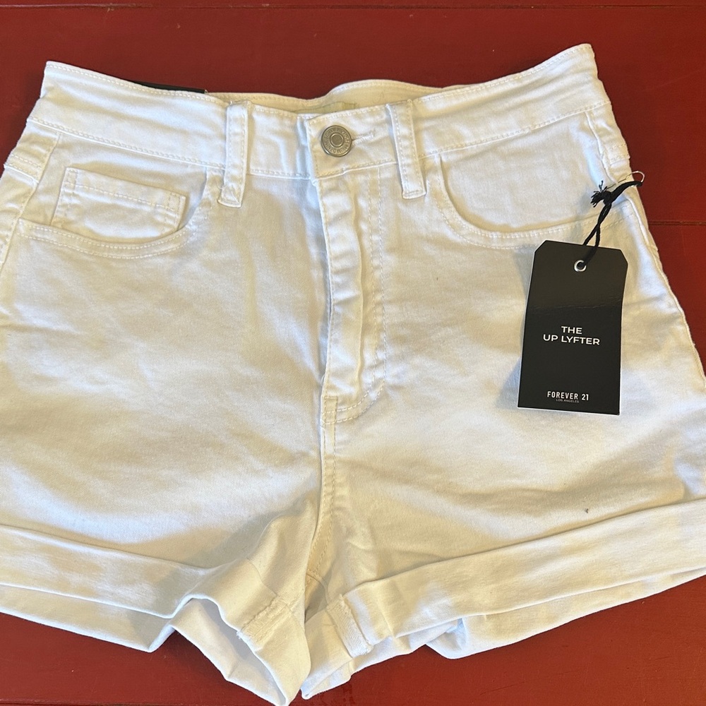 Forever 21 High Waist White Shorts 26 waist